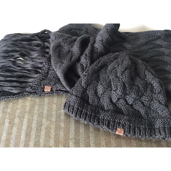 TIMBERLAND Winter Hat and Scarf Set, Black, One Size, Unisex - Picture 13 of 16